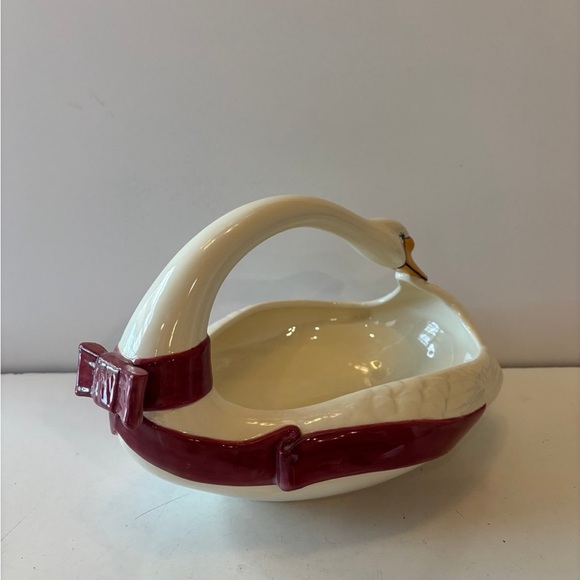 ceramic goose display bowl with red bow and arched neck - Picture 2 of 10